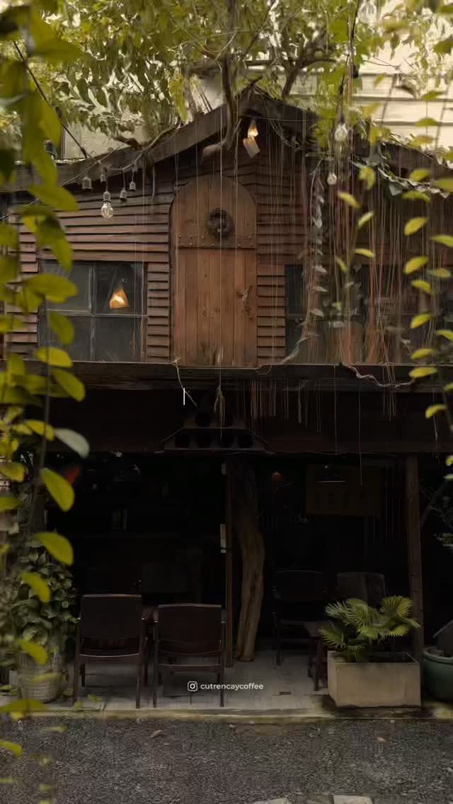 A decorative detail inside the Owl's Nest