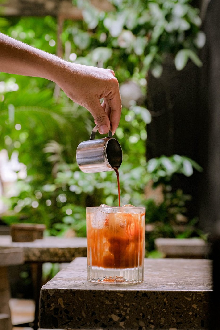 High-volume; latte art, brownies, espresso pours, signature drinks