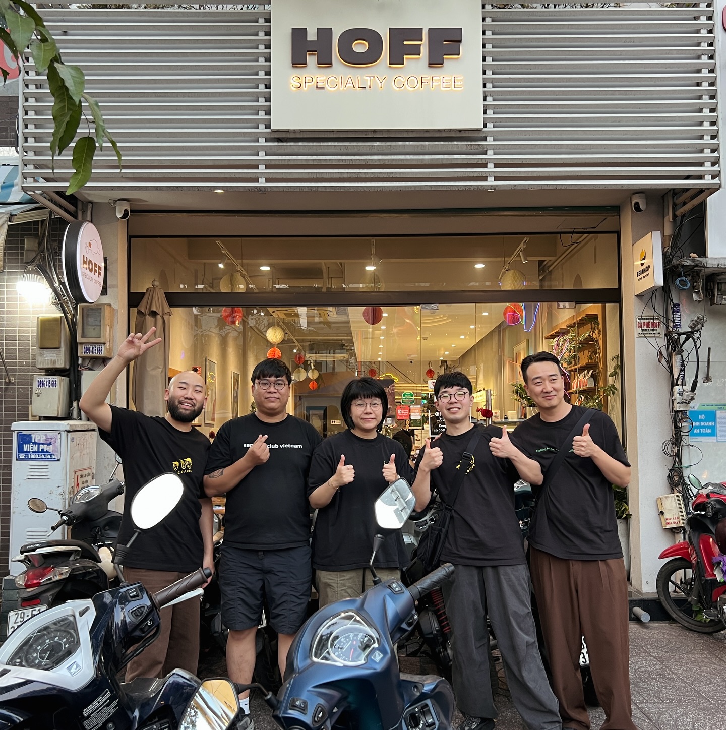 Hoff storefront in District 3