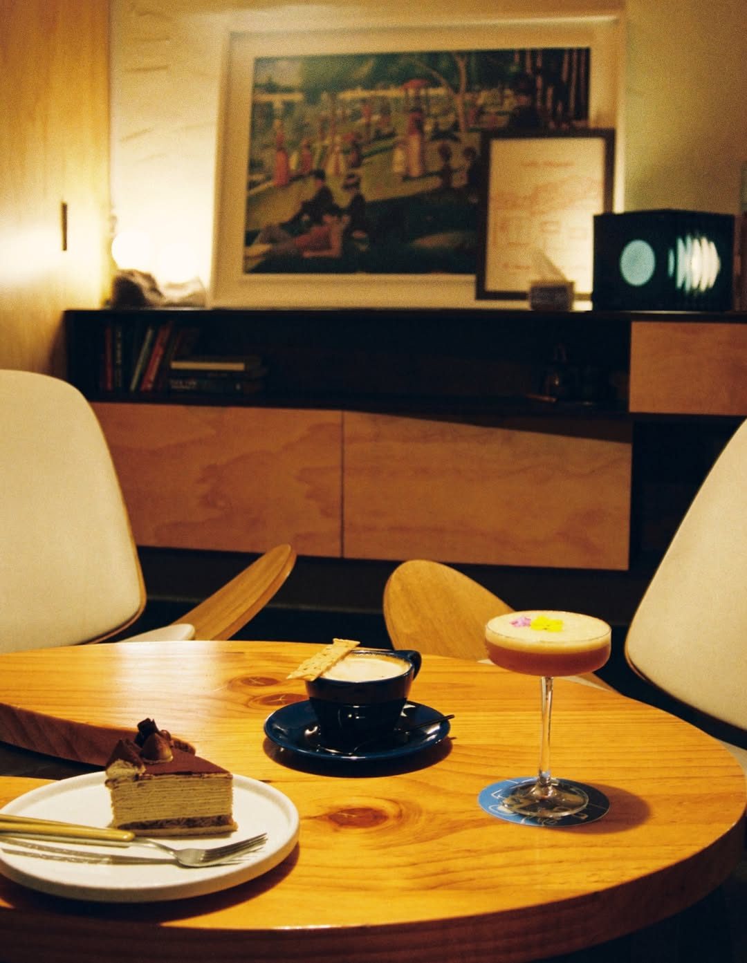 The Lounge, After Dark detail