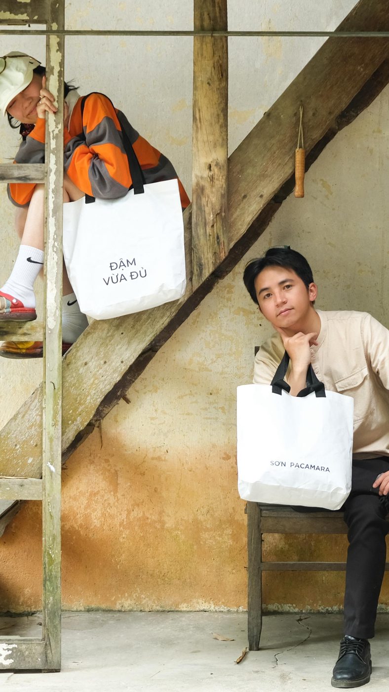 The Đậm Vừa Đủ tote