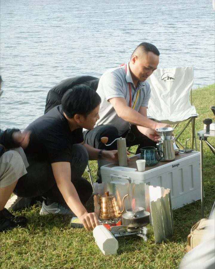 Brewing coffee by the lake